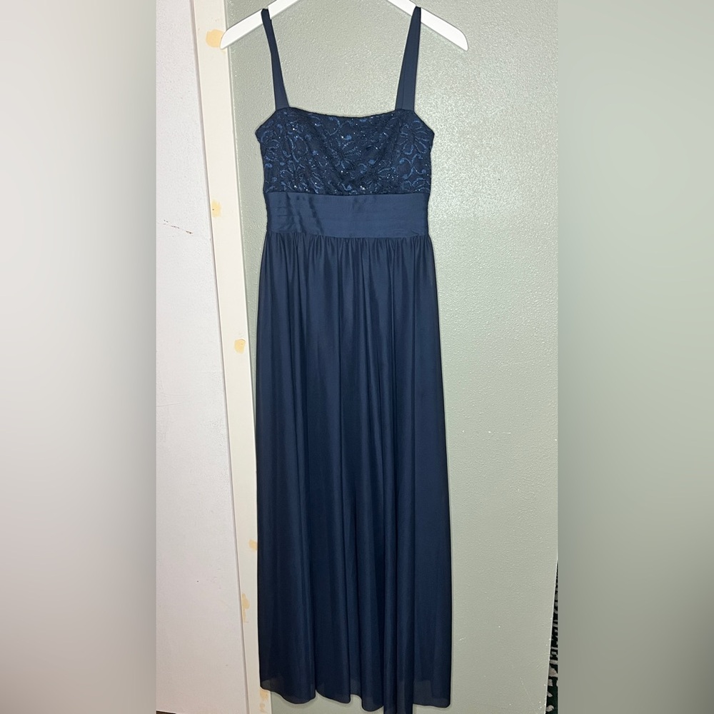 R&M Richards Navy Blue Formal Dress Prom Beaded Size 8